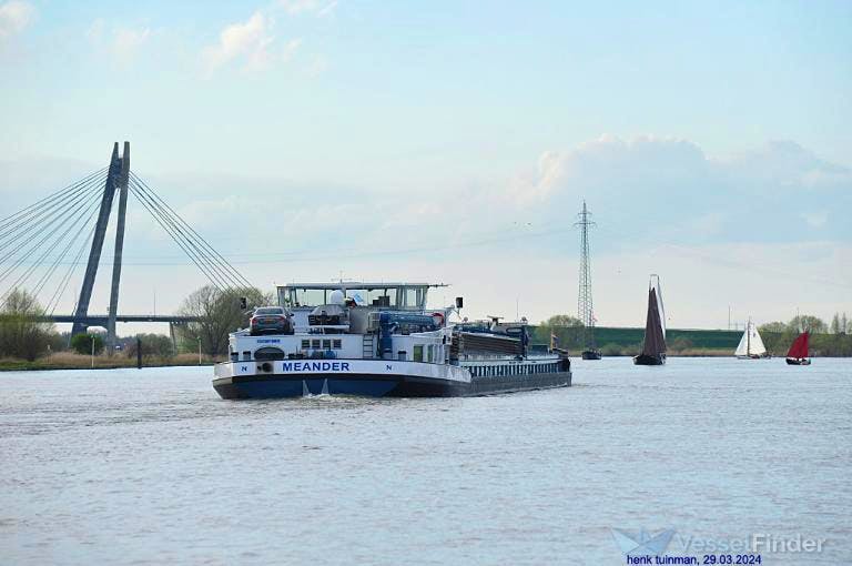 Meander — thumbnail 2